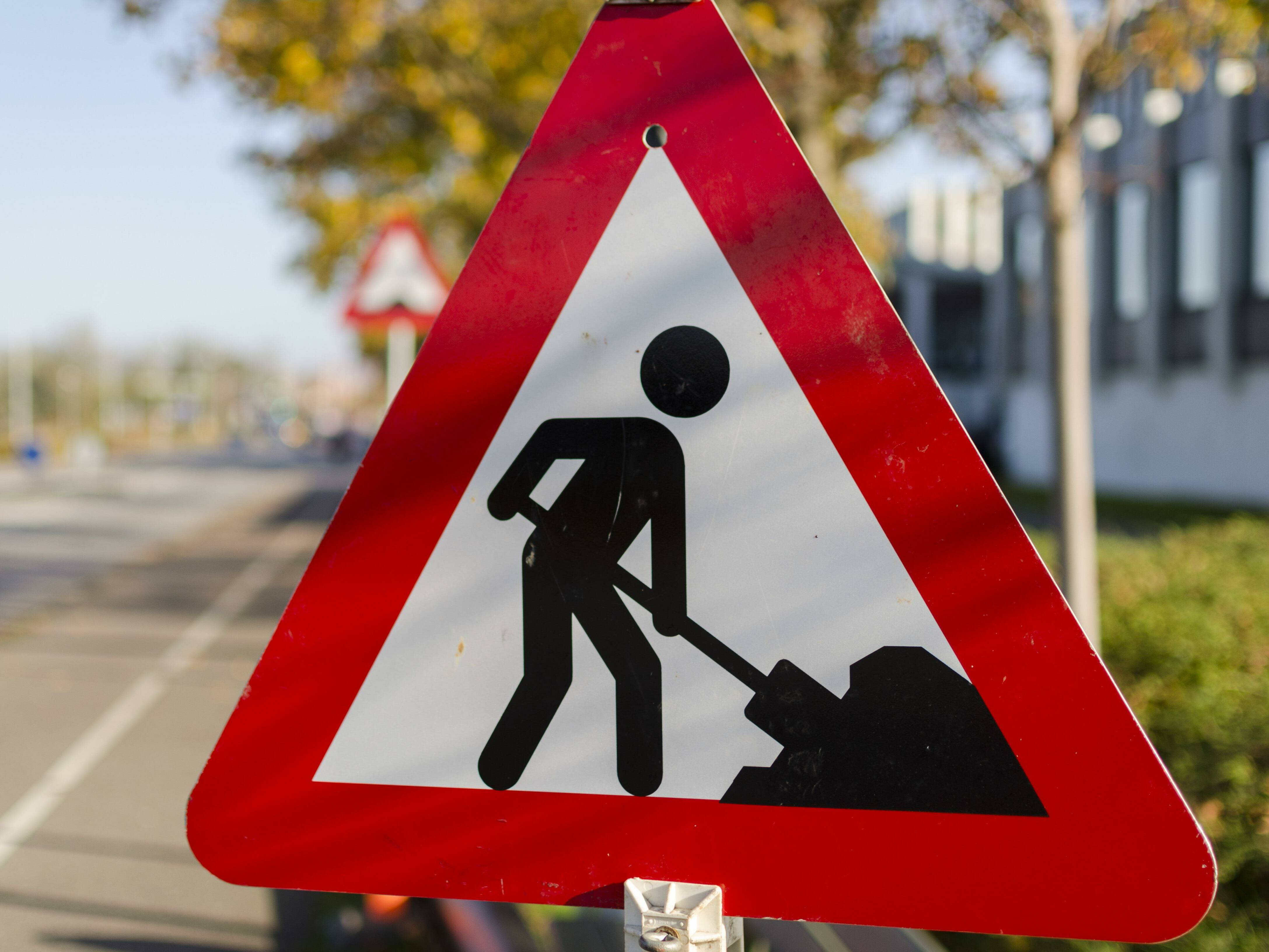 Glasfaserbauarbeiten in Heßdorf, Erlanger & Membacher Straße vom 10.3. - 14.04.23